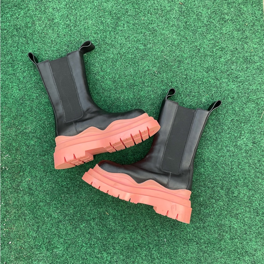 Bottega Veneta tire Chelsea boot